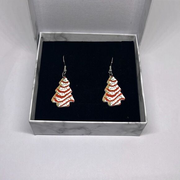 Christmas Tree Design Pattern Earrings - Picture 1 of 1